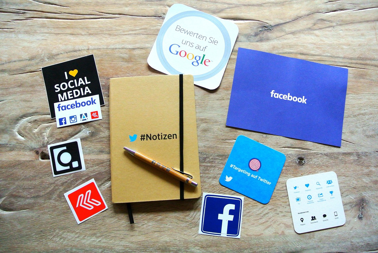 How Do I Manage Social Media for a Business?